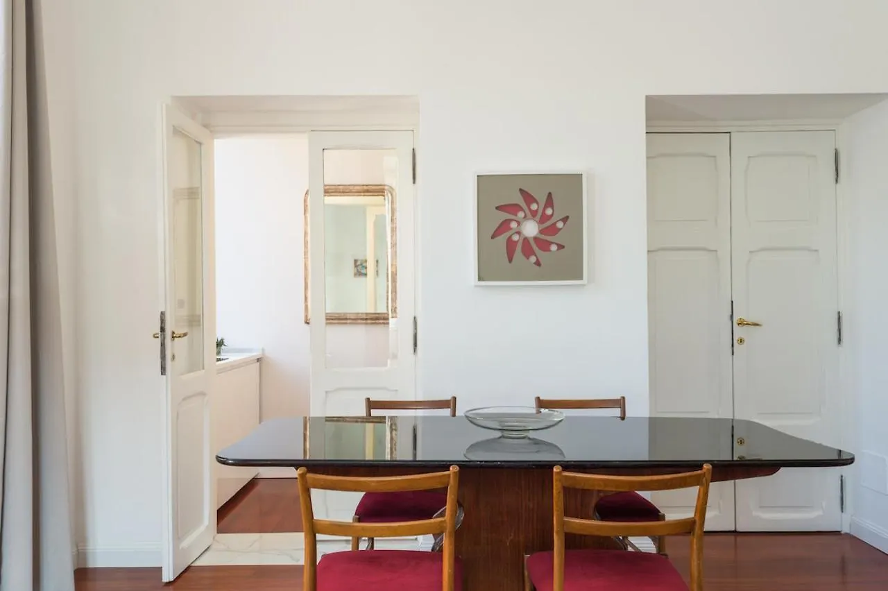 Trastevere Glorioso Wood 2 Bedrooms Apartment Rome