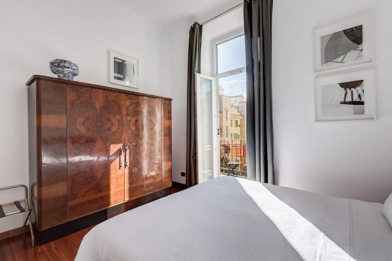 Trastevere Glorioso Wood 2 Bedrooms Apartment Rome