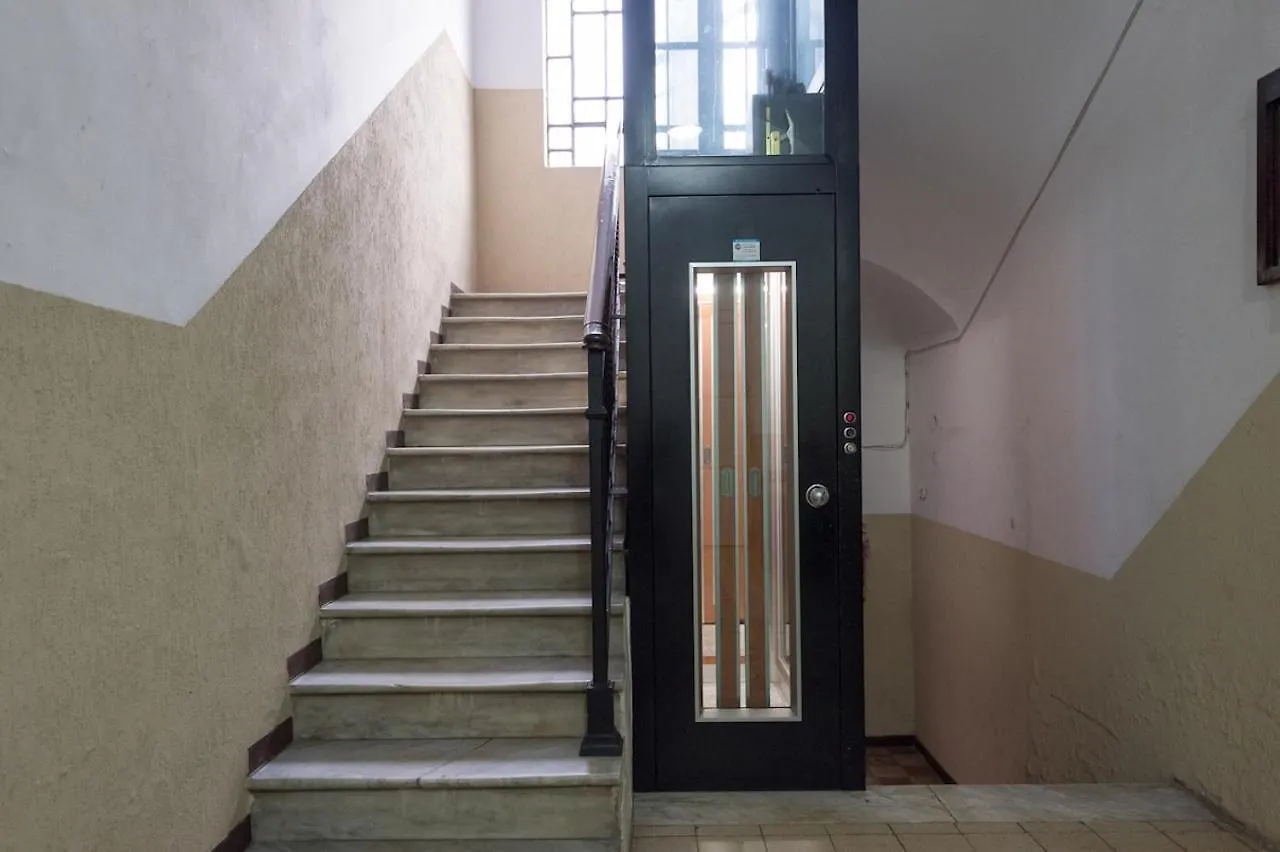 Trastevere Glorioso Wood 2 Bedrooms Apartment Rome Italy