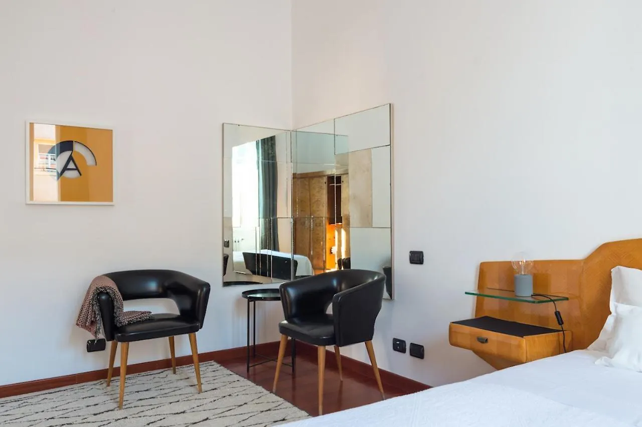 Trastevere Glorioso Wood 2 Bedrooms Apartment Rome